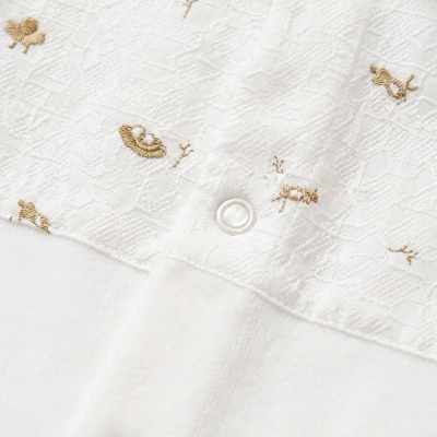 Babygrow Laminado com Gola de Folho- Mighty Love | Coleção Cacau